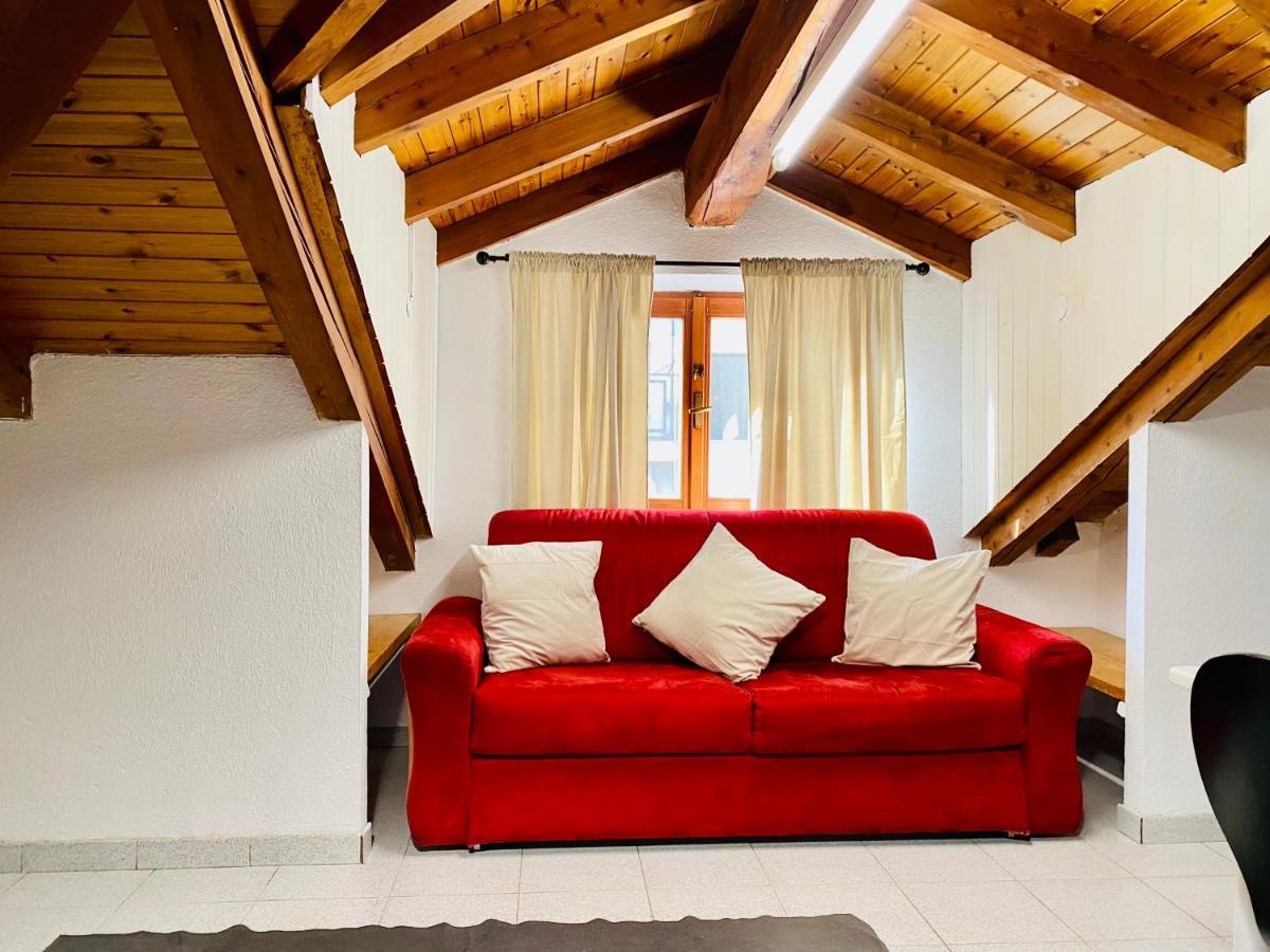 Casa Dei Leoni Apartment Aosta Luaran gambar