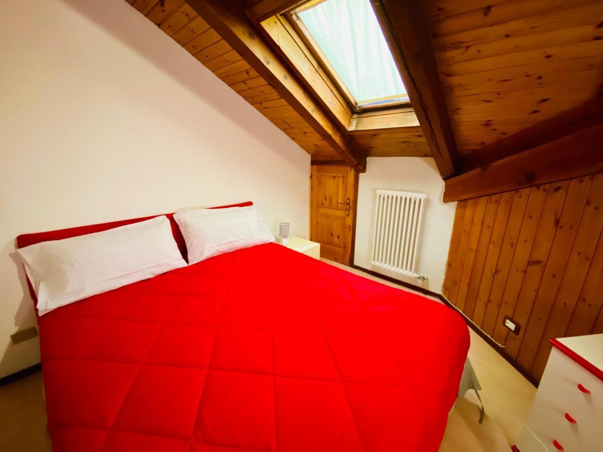 Casa Dei Leoni Apartment Aosta Luaran gambar